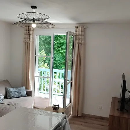 4 Pers,vue Montagne Avec Parking Prive Et Balcon Appartement *